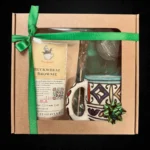 DOV1007-01 Dovanų rinkinys „Maroko spalvos“ su rankų darbo puodeliu mėlynu iš Maroko ir desertine arbata