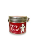 SK00001-01-min Raudona metalinė arbatos dėžutė „Gingerbread“ su meduolinio žmogeliuko piešiniu – 100 g pakuotė.