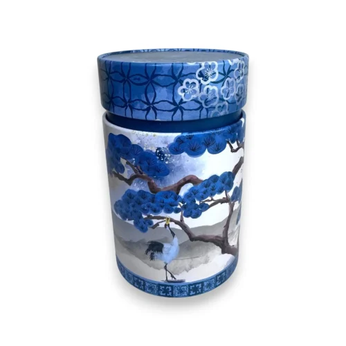 Mėlynas arbatos indelis su japoniškomis gervėmis ir pušimis