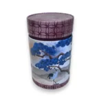 TS-70777-02-01 Raudonas arbatos indelis su gervės piešiniu ir ornamentais