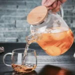 TS-B6021391-01 Pilama arbata iš stiklinio arbatinuko su sieteliu snapelyje