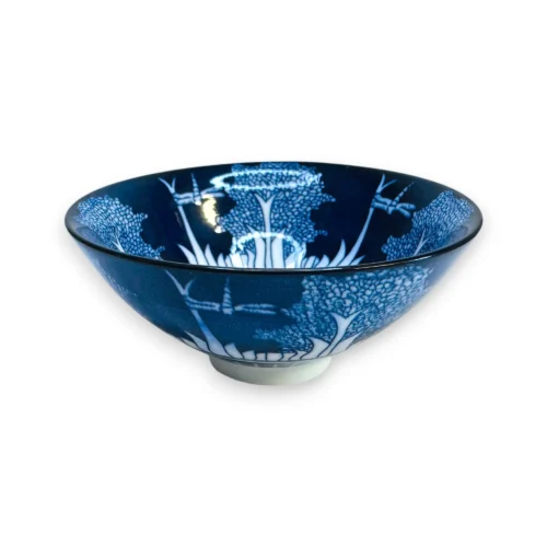 Tamsiai mėlynas porcelianinis arbatos puodelis su baltais laumžirgio raštais